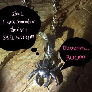 🕷🕸BRAND NEW Scary, Elegant, SPIDER NECKLACE!!